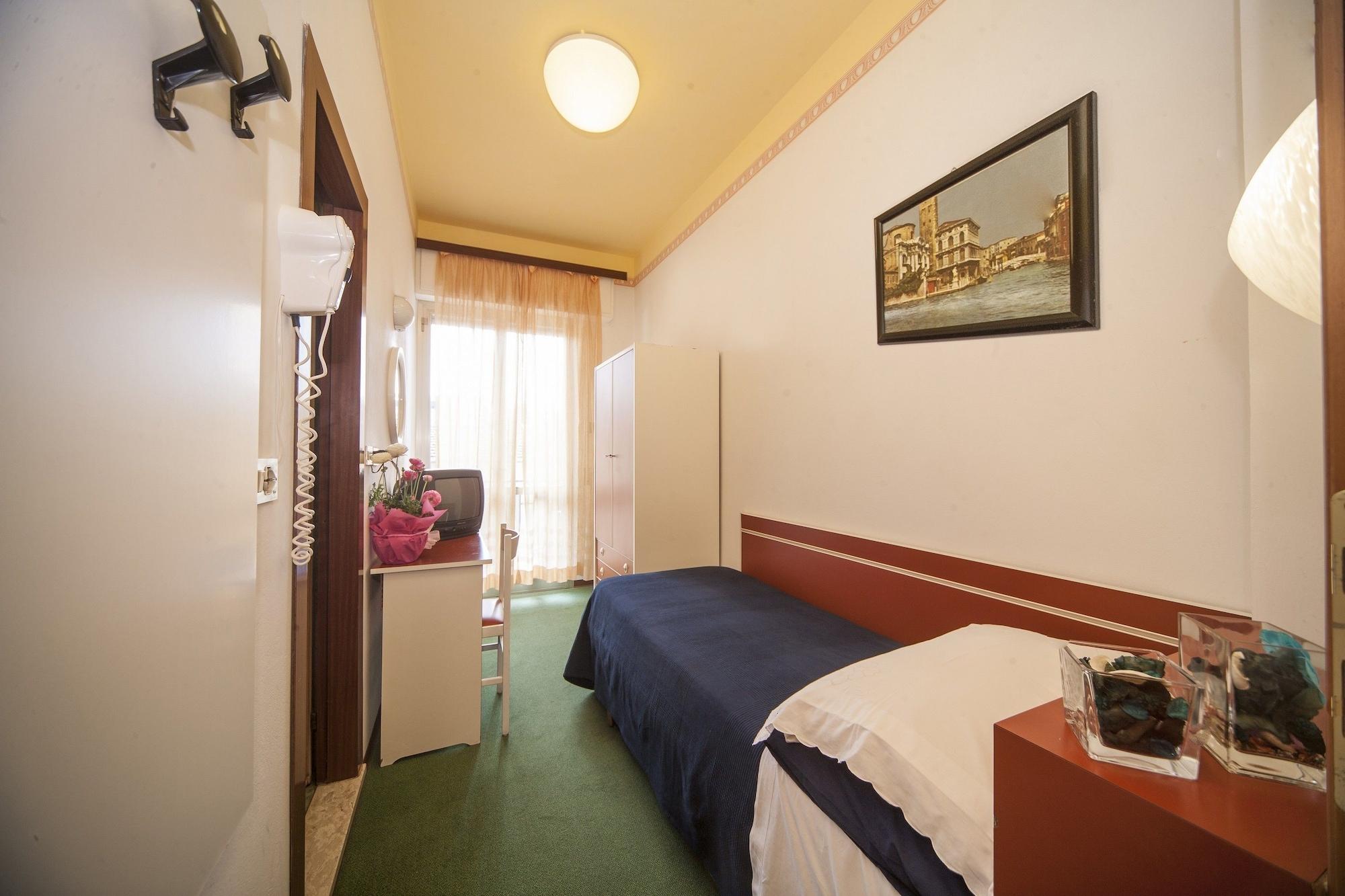 Hotel Venus Bellaria-Igea Marina Exterior foto